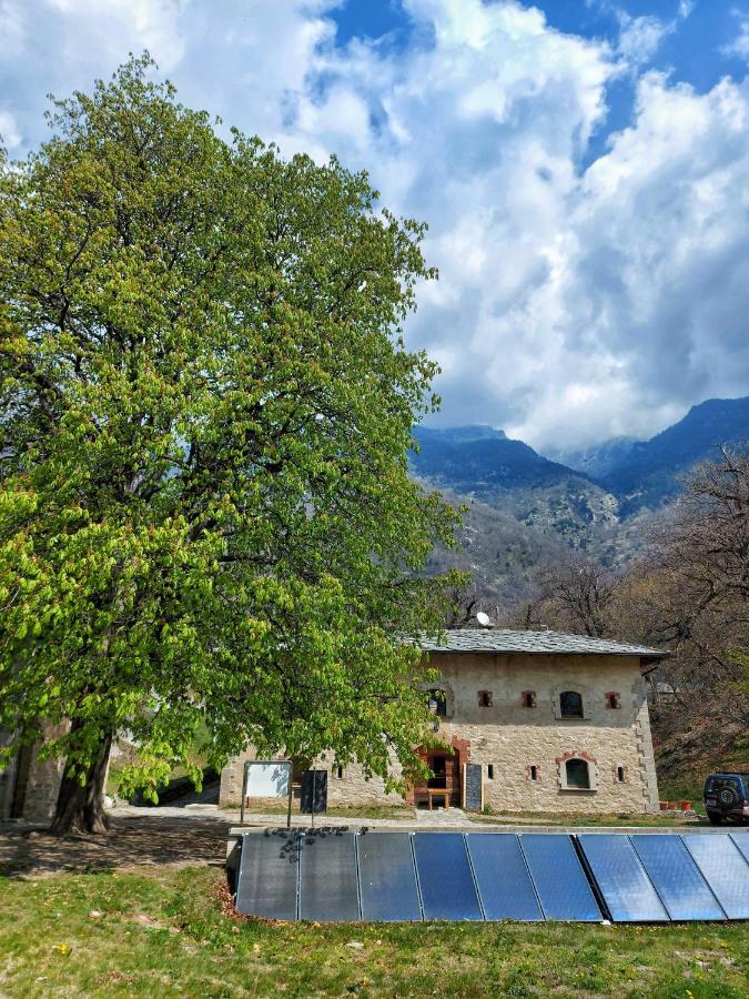 Forte Di Machaby Hostel Arnad ภายนอก รูปภาพ